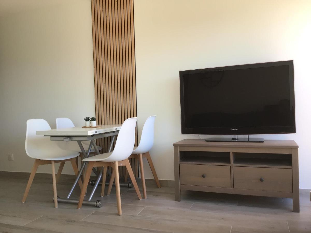 Appartement Pieds Dans L'Eau Vue Mer Bormes Les Mimosas Экстерьер фото